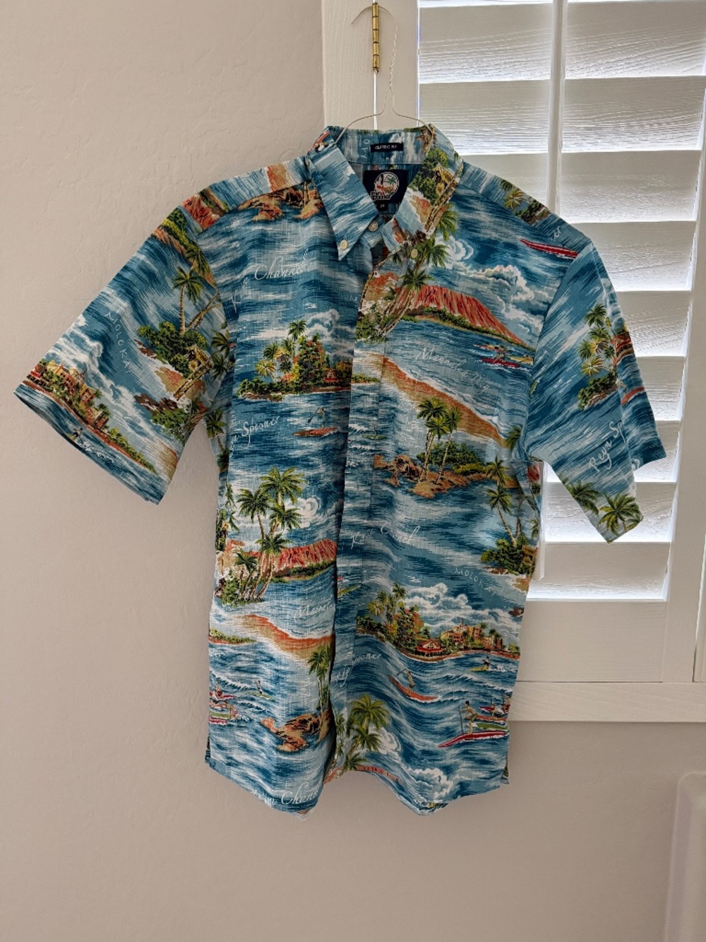NWT Reyn Spooner SS Button Down - Medium